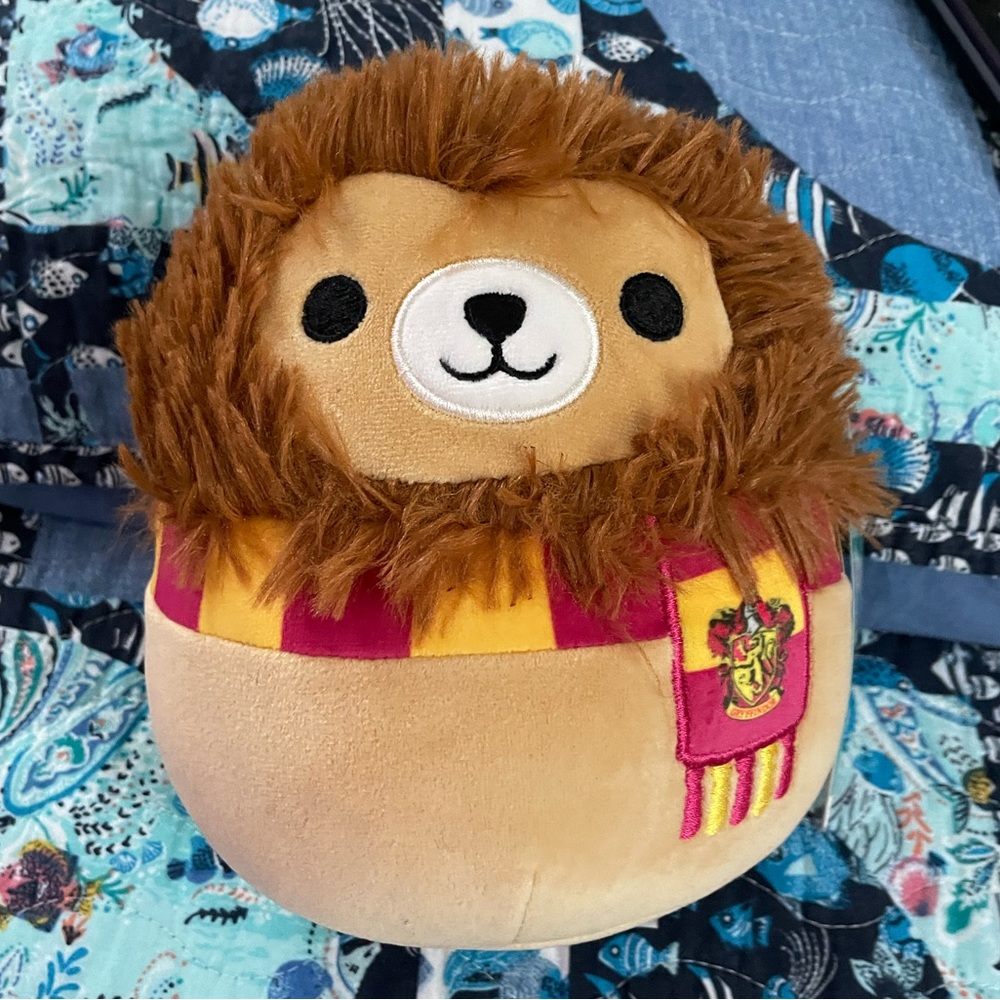 Harry potter gryffindor lion squishmallow